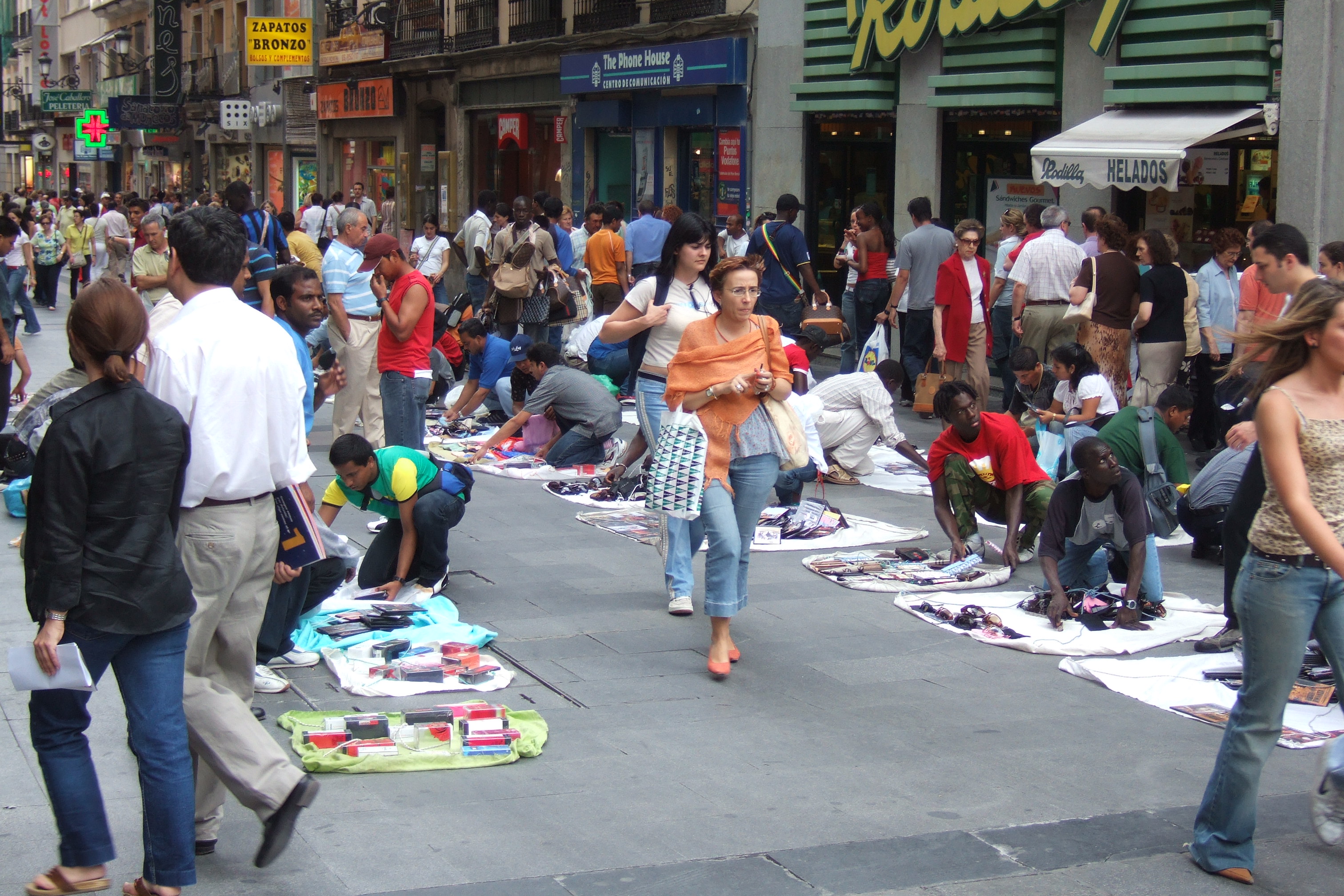 El COOOC s’adhereix a la Plataforma d’Afectats pel Top Manta